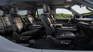 2025 Lincoln Lincoln Navigator Internal Image 1